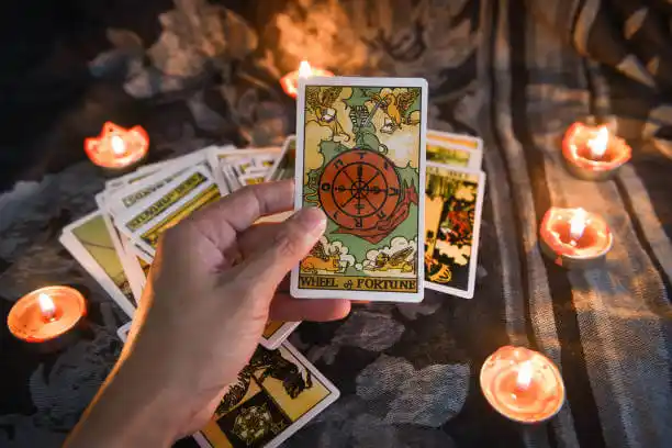 tarot cards White Earth